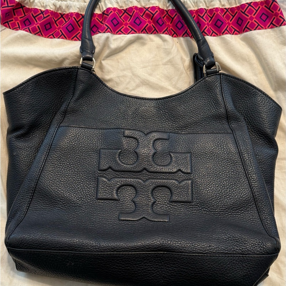 Tory Burch Black Shoulder Bag with Iconic Logo